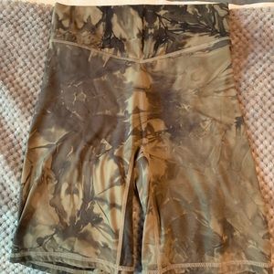 Balance Athletica seamless cloud rider shorts